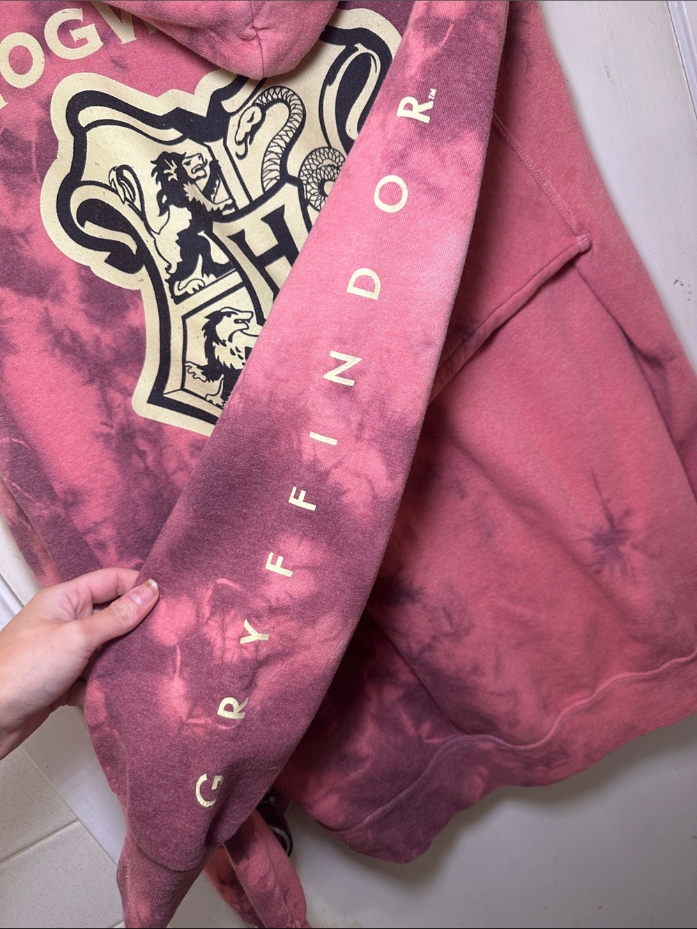 Gryffindor Tie-Dye Hoodie - Red - Men’s Women’s - Picture 4 of 4